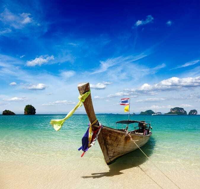From Phi Phi islands: Phi Phi, Maya Area by longtail Boat - How the guide and captain shape your day