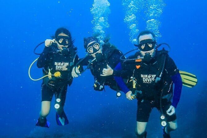 From Phi Phi: PADI Open Water Course <em>eLearning (2+ days) – Key reasons this course is worth a look’ /></p>
<ul>
<li><strong>PADI eLearning first</strong>: you study and complete parts online on your own schedule before you show up.</li>
<li><strong>Small classes (max 10)</strong>: more attention per person, not a cattle-car format.</li>
<li><strong>Confined training + swim tests + theory</strong>: the course doesn’t rush past the fundamentals.</li>
<li><strong>Boat time with built-in breaks</strong>: each boat day includes <strong>two underwater training sessions</strong> plus lunch.</li>
<li><strong>Eco-minded habits</strong>: zero-waste lunch, eco-friendly diving practices, and reef-respect rules.</li>
<li><strong>Instructor styles that click</strong>: you may be taught by staff like Jose (Spanish/English), Caroline, Rebecca, Renzo, or Michael Davey.</li>
</ul>
<h2 id="padi-open-water-with-elearning-why-the-pre-work-helps">PADI Open Water with eLearning: why the pre-work helps</h2>
<p><img width="668" height="446" decoding="async" src=