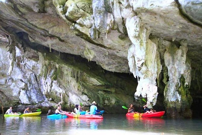Kayaking Klongroot-Klongnamsai - Pickup, groups up to 50, and the crowd reality