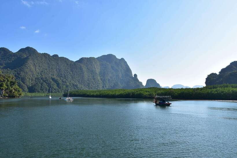 Krabi: Emerald Cool-Down & Kayak Odyssey in Din Daeng Canyon - Kayaking Krabi’s waterways in a tight, value-packed 5 hours