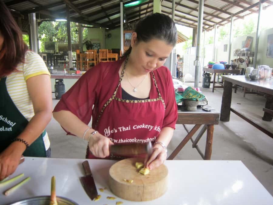 Krabi: Morning/Afternoon Thai Cooking Class at Ya's Cookery - Price and transfers: is $53 good value?