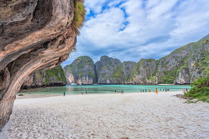 Phi Phi + 4 Islands Avoid the Crowds Tour From Krabi - What a “max 30 people” schedule feels like in practice