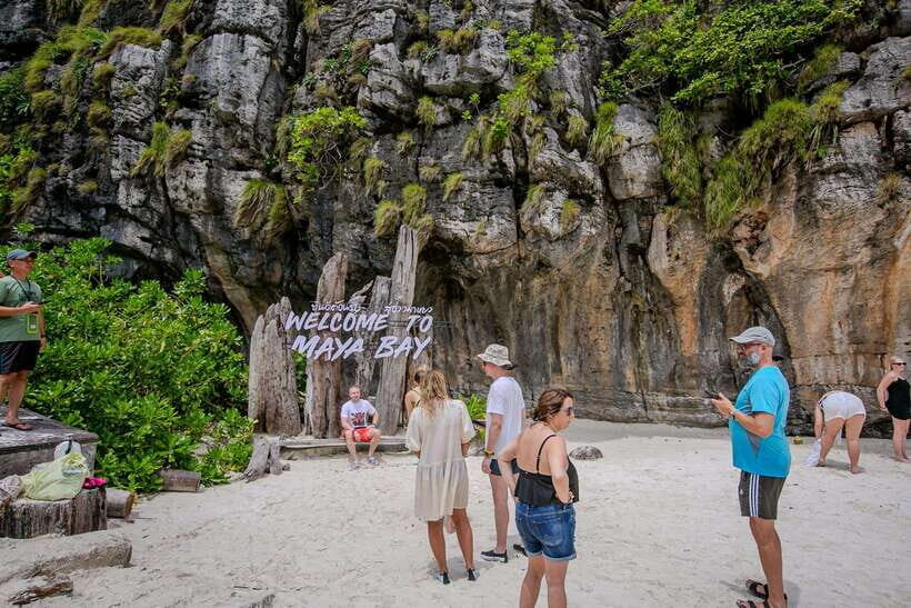 Phi Phi : Half Day By Speed Boat 4 hours Phi Phi Lay - Viking Cave photo stop + water time in front of the cave zone