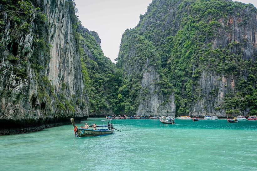 Phi Phi : Half Day By Speed Boat 4 hours Phi Phi Lay - What’s included, and what you should bring for comfort