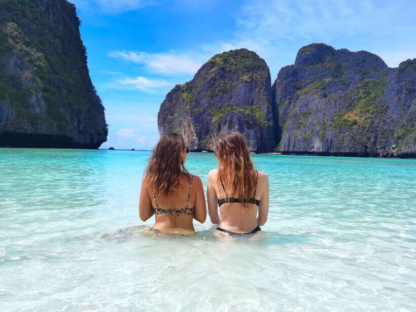 Phi Phi: Half-Day Tour with Maya Bay, Pileh Lagoon & Snorkel - Viking Cave and the photo-stop reality